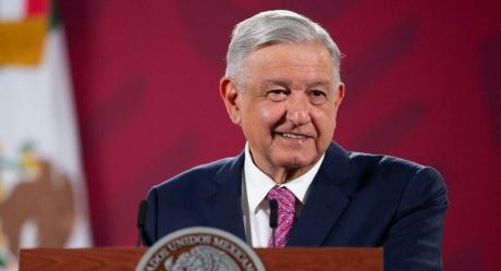 SRE desmiente a AMLO por marcas de dosis para ingresar a EU