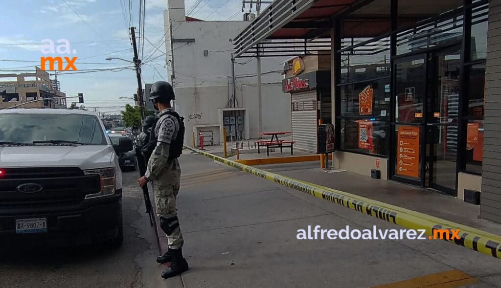 BALEADO EN AUTOSERVICIO DE PIZZERíA