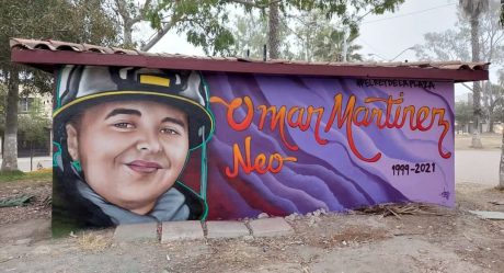 Con mural honran memoria de bombero fallecido