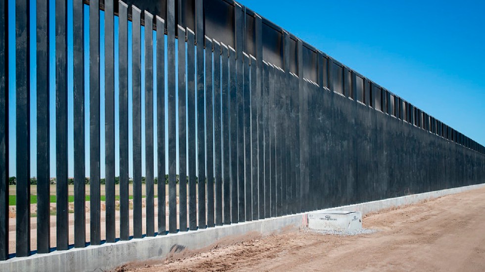 Muere-migrante-tras-intentar-escalar-el-muro-fronterizo