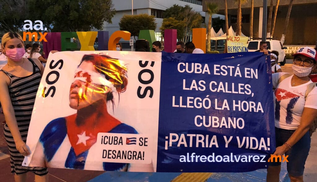 Cubanos-apoyan-a-sus-paisanos-desde-Mexicali