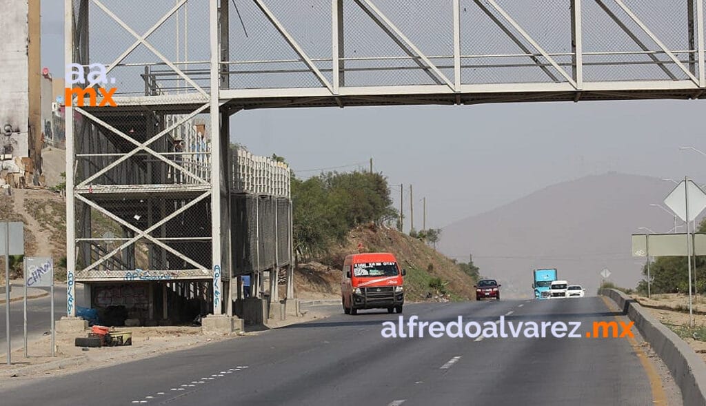 FALLECEN ATROPELLADOS ABUELITO Y JOVEN