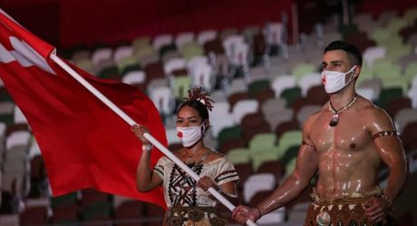 Pita Taufatofua, el atleta que robó cámaras en inauguración de JO