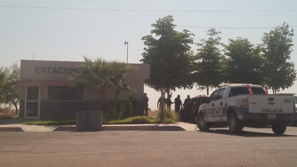 SUJETOS IRRUMPEN EN ESTACIóN DE POLICíA