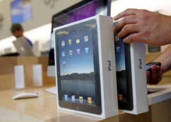 YA NO SON 100 DóLARES, AHORA SON IPADS A QUIENES SE VACUNEN