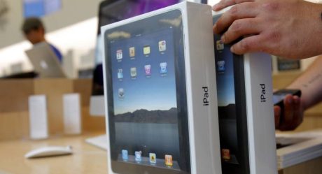 Ya no son 100 dólares, ahora son Ipads a quienes se vacunen