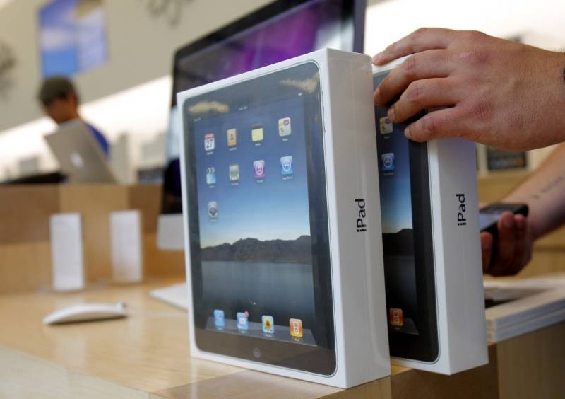 YA NO SON 100 DóLARES, AHORA SON IPADS A QUIENES SE VACUNEN