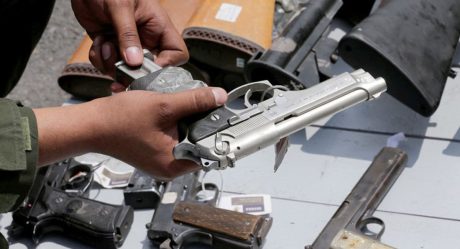 México demanda a fabricantes de armas en EU ante negligencia