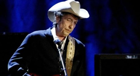 Acusan a Bob Dylan de abusar sexualmente de niña