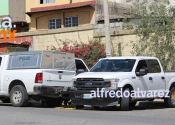 DEJAN RESTOS HUMANOS FRENTE A SUPERMERCADO