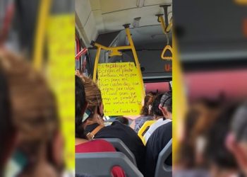 CHOFER PIDE 'USAR CUBREBOCAS'; SU MENSAJE SE HACE VIRAL