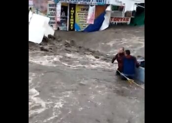 LLUVIAS EN ECATEPEC DEJARON DOS MUERTOS Y DEVASTACIóN