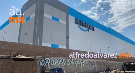 Amazon Tijuana el contraste entre las casas de cartón