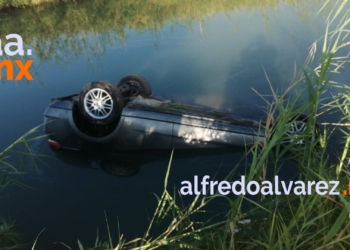 MUEREN MUJER Y SU HIJO PEQUEñO TRAS CAER A CANAL