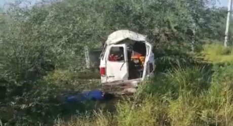 2 muertos y 15 heridos tras choque contra transporte de Jornaleros