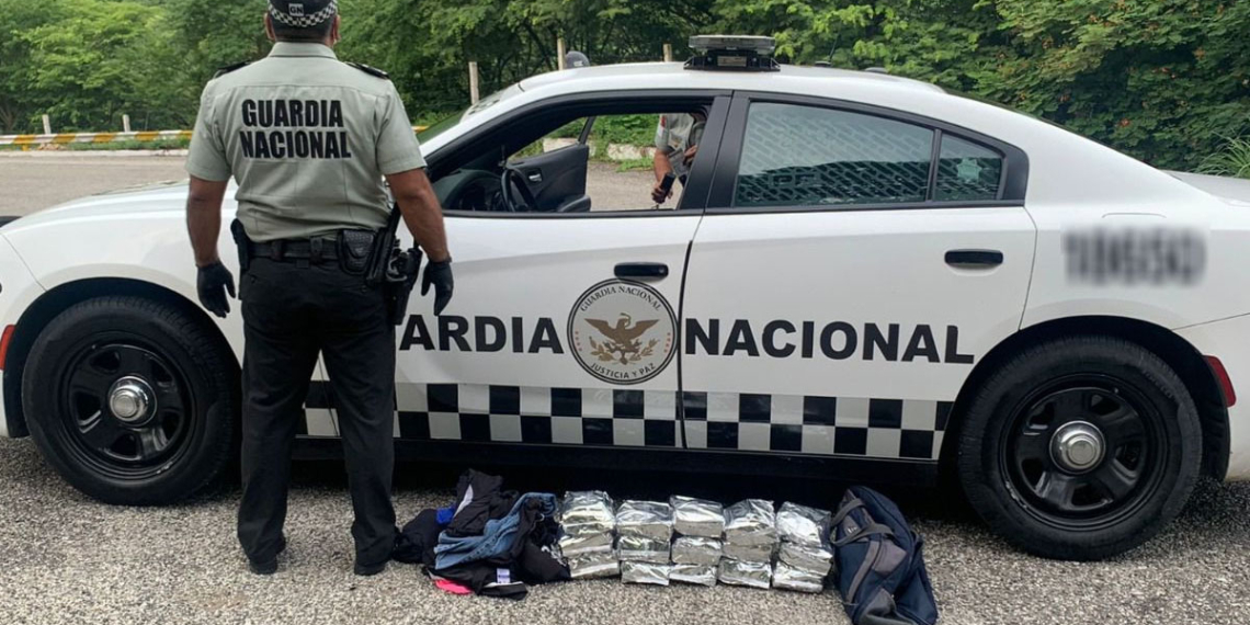 DECOMISAN 15 KILOS DE COCAíNA EN VAGONETA DE PASAJEROS