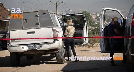 Dejan hieleras con 'narcomensajes' y matan a cuatro