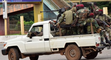 Militares presumen golpe de estado en Guinea