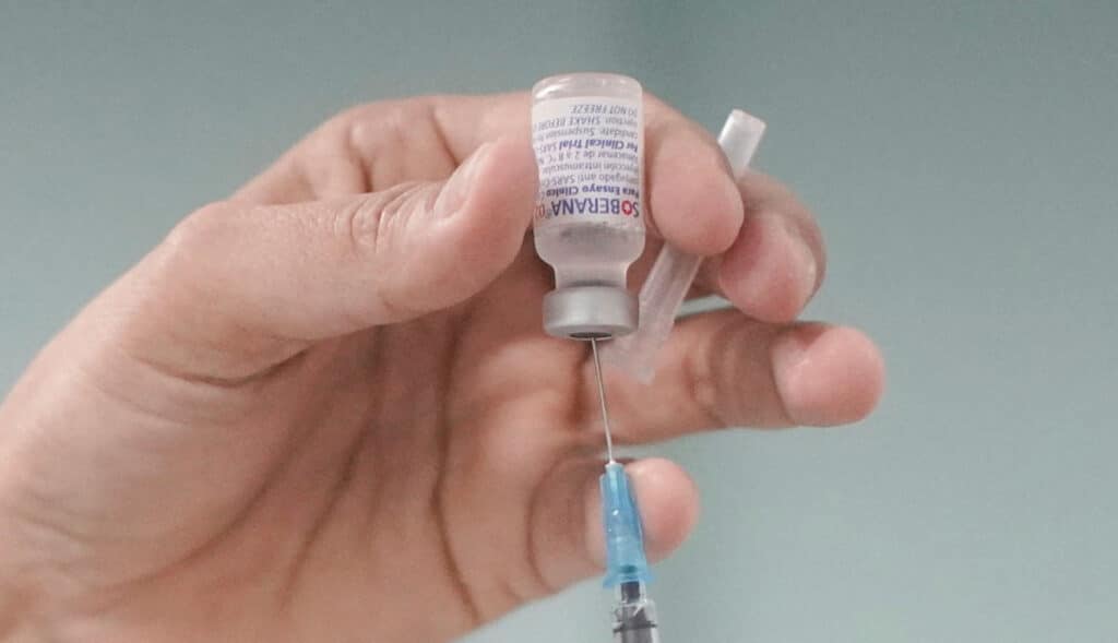 Cuba-autoriza-vacuna-anticovid-en-menores-de-18-años