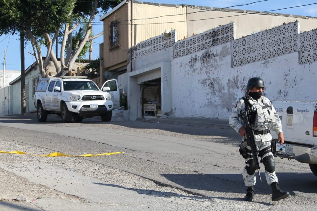 Encuentran-dos-cuerpos-sin-vida-en-colonia-Los-Altos