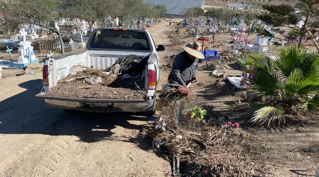 AYUNTAMIENTO ABRIRá LOS TRECE PANTEONES PARA DíA DE MUERTOS