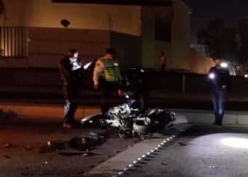 FALLECE MOTOCICLISTA AL CHOCAR CONTRA DOS VEHíCULOS