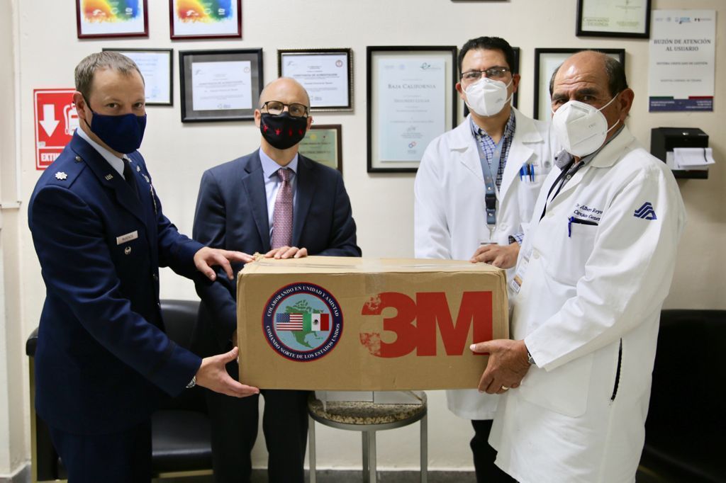 CONSULADO DE EU Y EL COMANDO NORTE DONAN EQUIPO MéDICO AL HGT