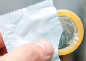DECLARAN ILEGAL QUITARSE PRESERVATIVO SIN CONSENTIMIENTO DURANTE SEXO