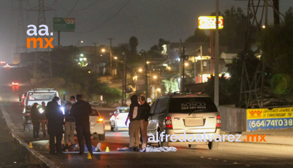 FALLECE ATROPELLADO A METROS DE PUENTE PEATONAL