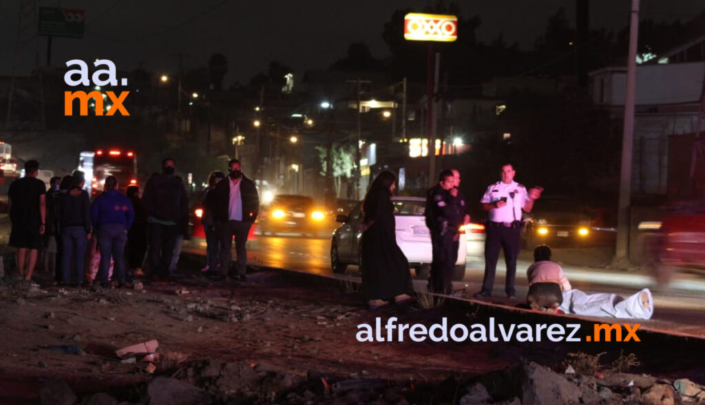 FALLECE ATROPELLADO A METROS DE PUENTE PEATONAL