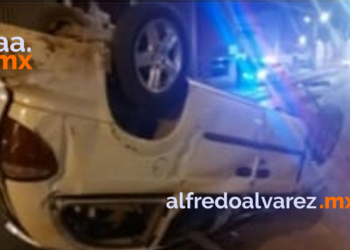 AUTOMOVILISTA PIERDE LA VIDA EN VOLCADURA