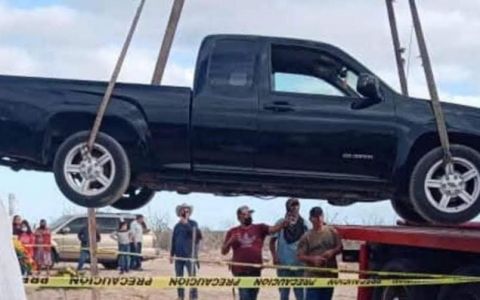 ENTIERRA A SU PADRE CON LA CAMIONETA QUE LE HABíA REGALADO