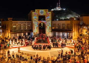 DISFRUTAN HERMOSILLENSES FESTIVAL DE DíA DE MUERTOS