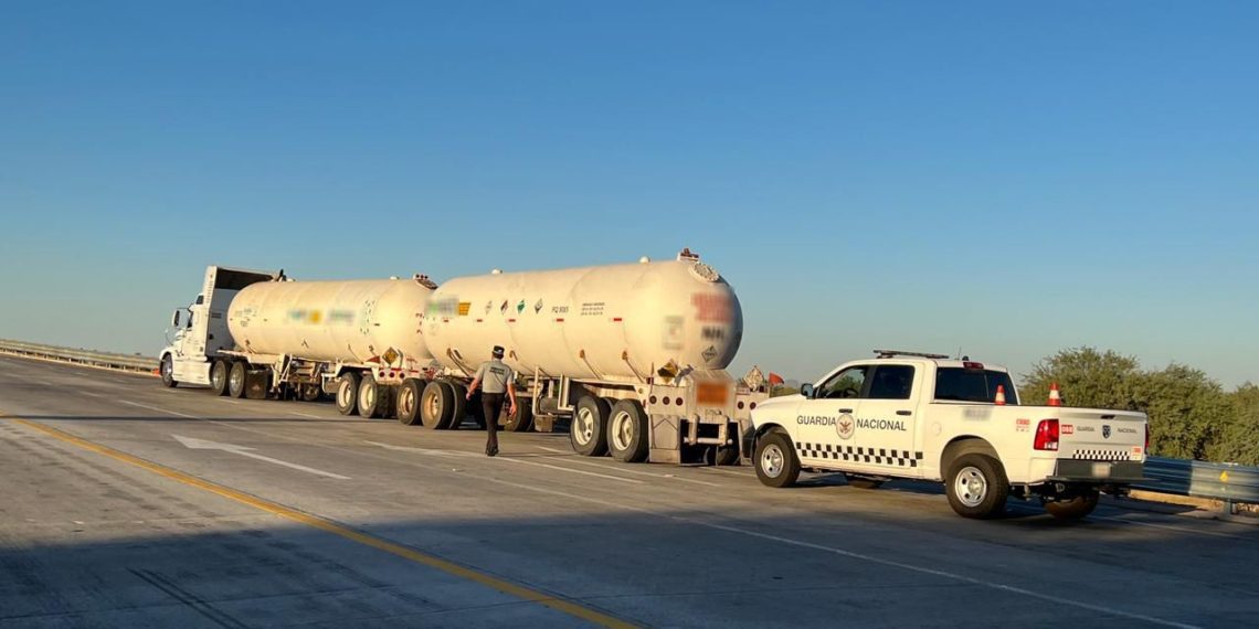 EN SONORA ASEGURA GN TRAILER CON 40 TONELADAS DE AMONIACO