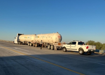 EN SONORA ASEGURA GN TRAILER CON 40 TONELADAS DE AMONIACO