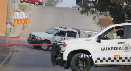 Rafaguean a dos hombres cerca de una secundaria