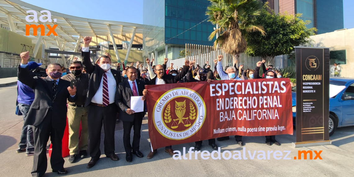 ABOGADOS PIDEN FRENAR INJUSTICIAS CON COLEGAS