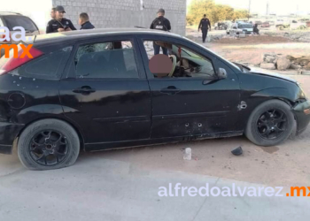 MATAN A TIROS A PAREJA A BORDO DE AUTO