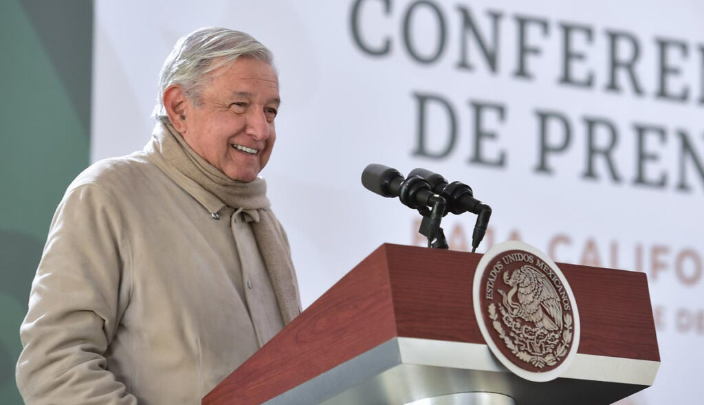 AMLO-a-favor-de-la-SSPE-propuesta-por-Marina-del-Pilar