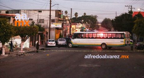 Chofer ebrio mata a persona y choca varios autos