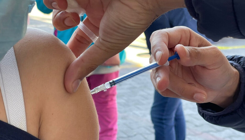 Inicia-vacunación-contra-Covid-19-para-menores-de-14-años-en-Mexicali