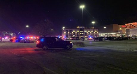 Tiroteo en centro comercial deja heridos