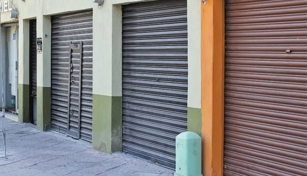 Comerciantes-huyen-de-Tijuana-por-cobro-de-piso-Canaco