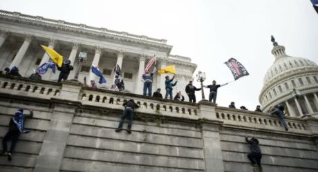 Joe Biden arremete contra Trump por asalto al Capitolio