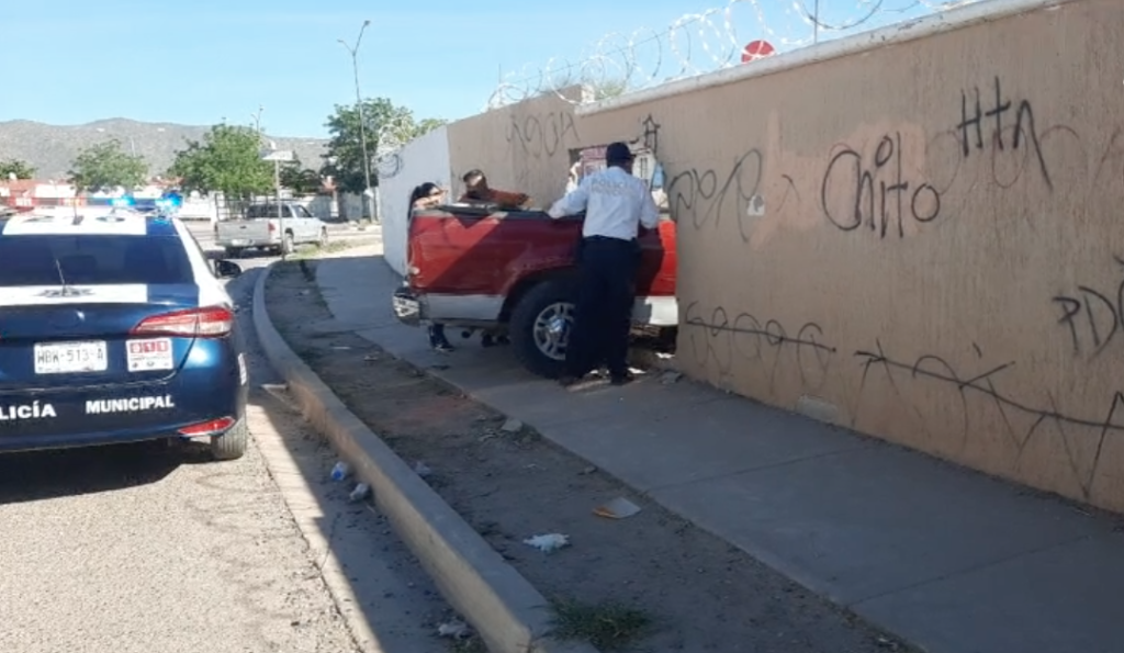 Dos-menores-lesionados-en-choque-en-Paseos-del-Pedregal