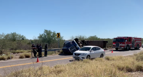 Mueren madre e hija en accidente carretero en San Pedro