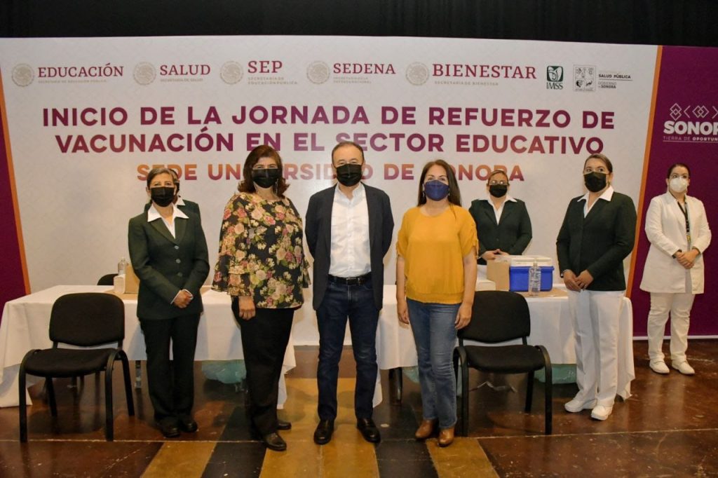 ARRANCA GOBERNADOR VACUNACIóN DE REFUERZO A DOCENTES