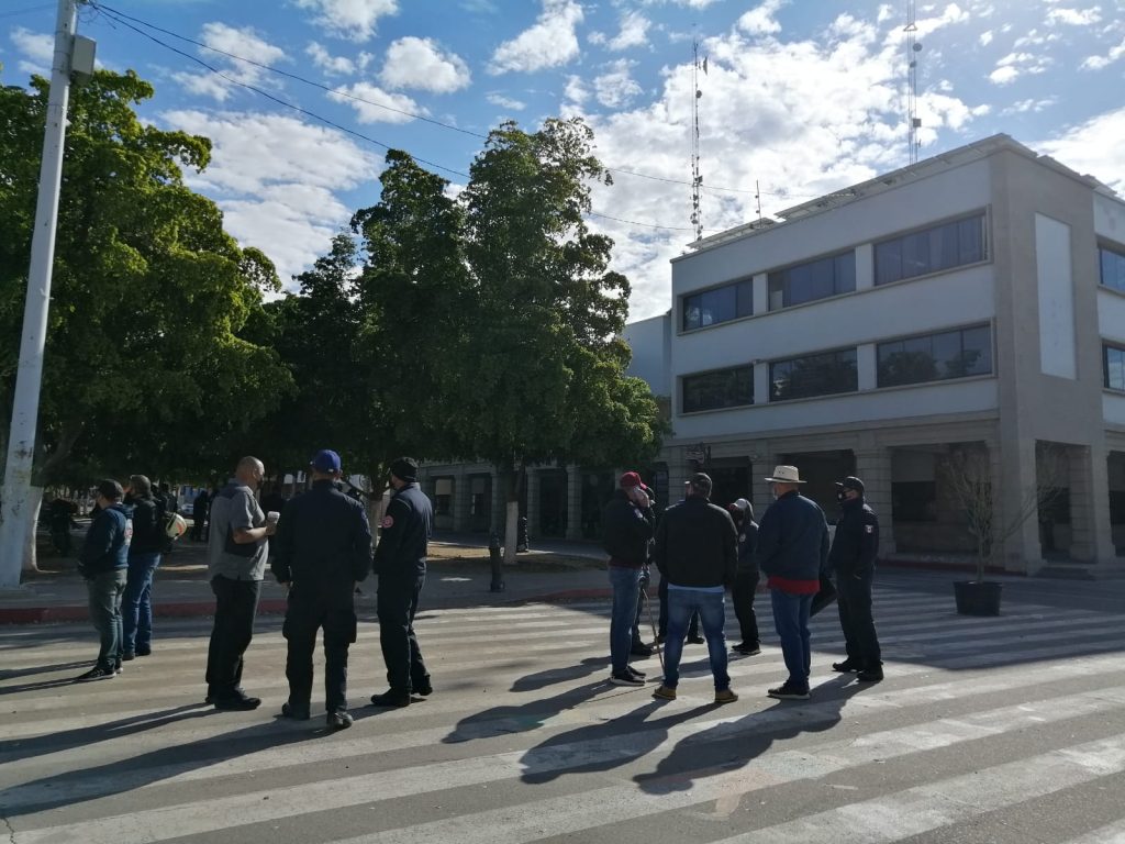 Se-manifiestan-Bomberos-de-Hermosillo-por-descuentos