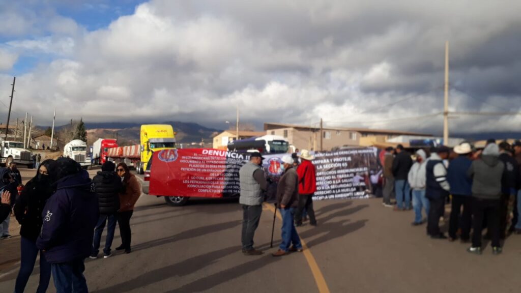 Bloquean-mineros-de-Cananea-carretera-Ímuris-Cananea