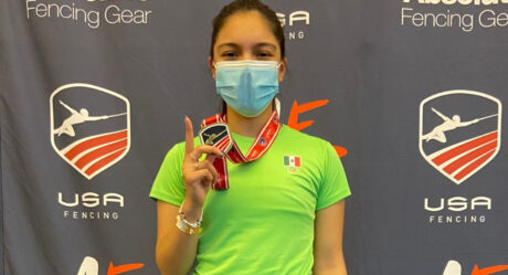 Esgrimista bajacaliforniana gana medalla de oro en campeonato de EU